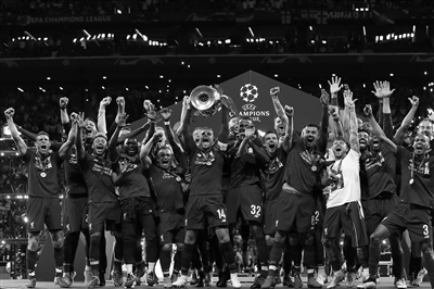 卡普托迎澳超第50场里程碑，本赛季为墨尔本城攻入4球（卡普托达成澳超50战里程碑，本季已为墨尔本城斩获4球）