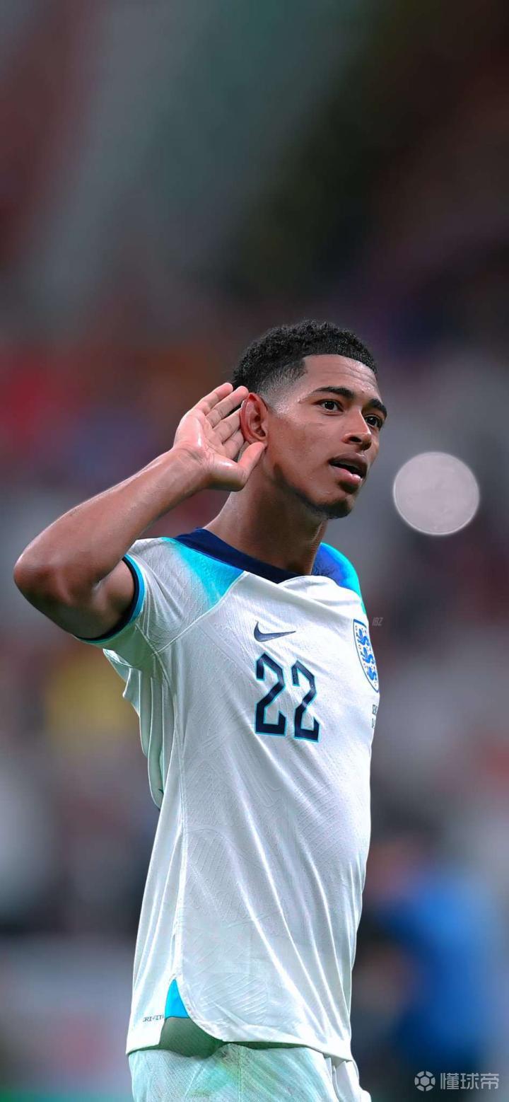 康宁汉姆半场15+7+4，超七成命中率带队领先17分