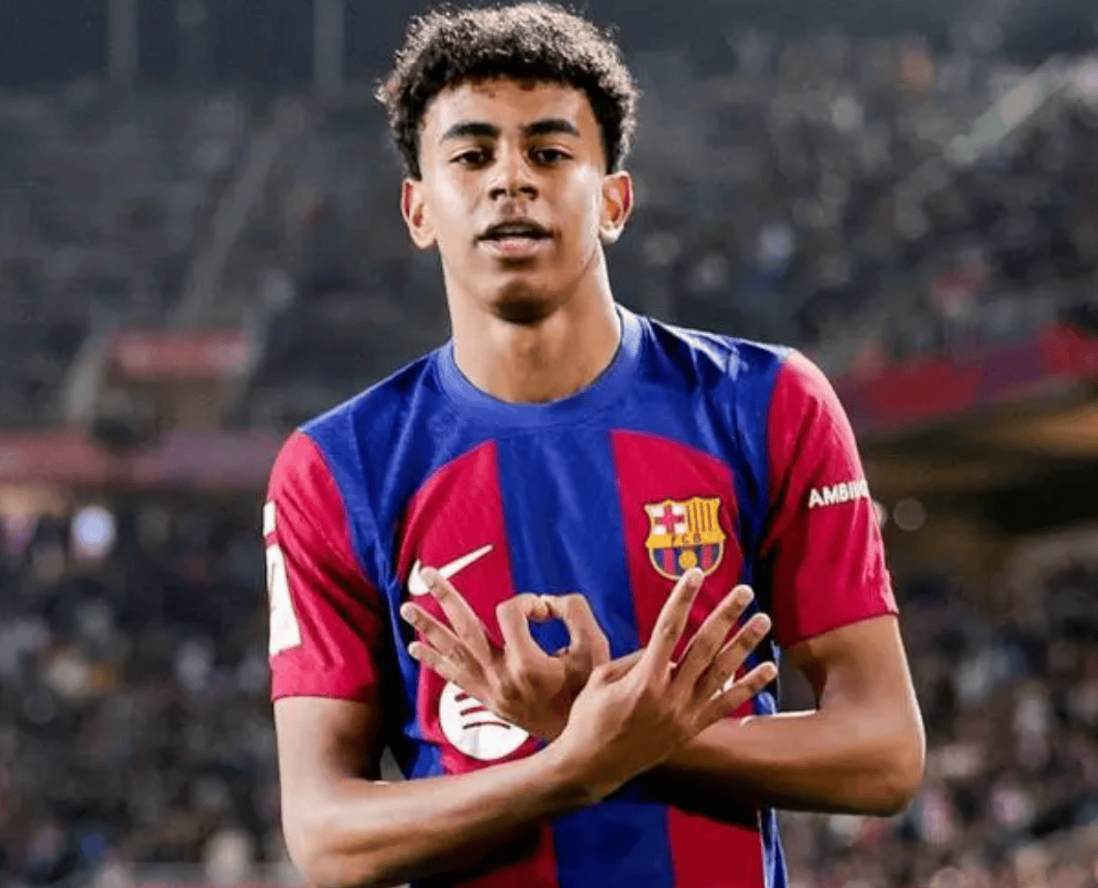 下半场心态爆炸！埃迪11中5得到11分10篮板6犯离场