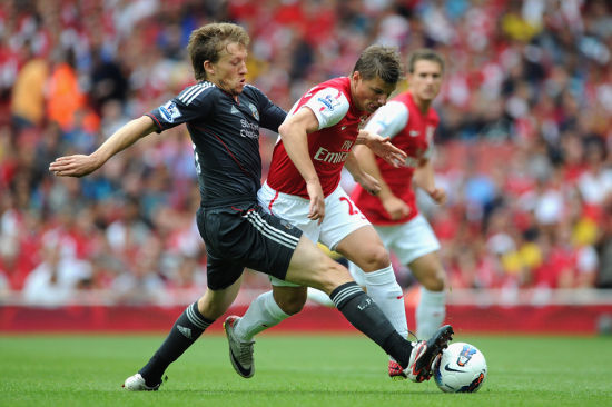 米多指责利物浦种族歧视萨拉赫，称杰拉德未受同等对待